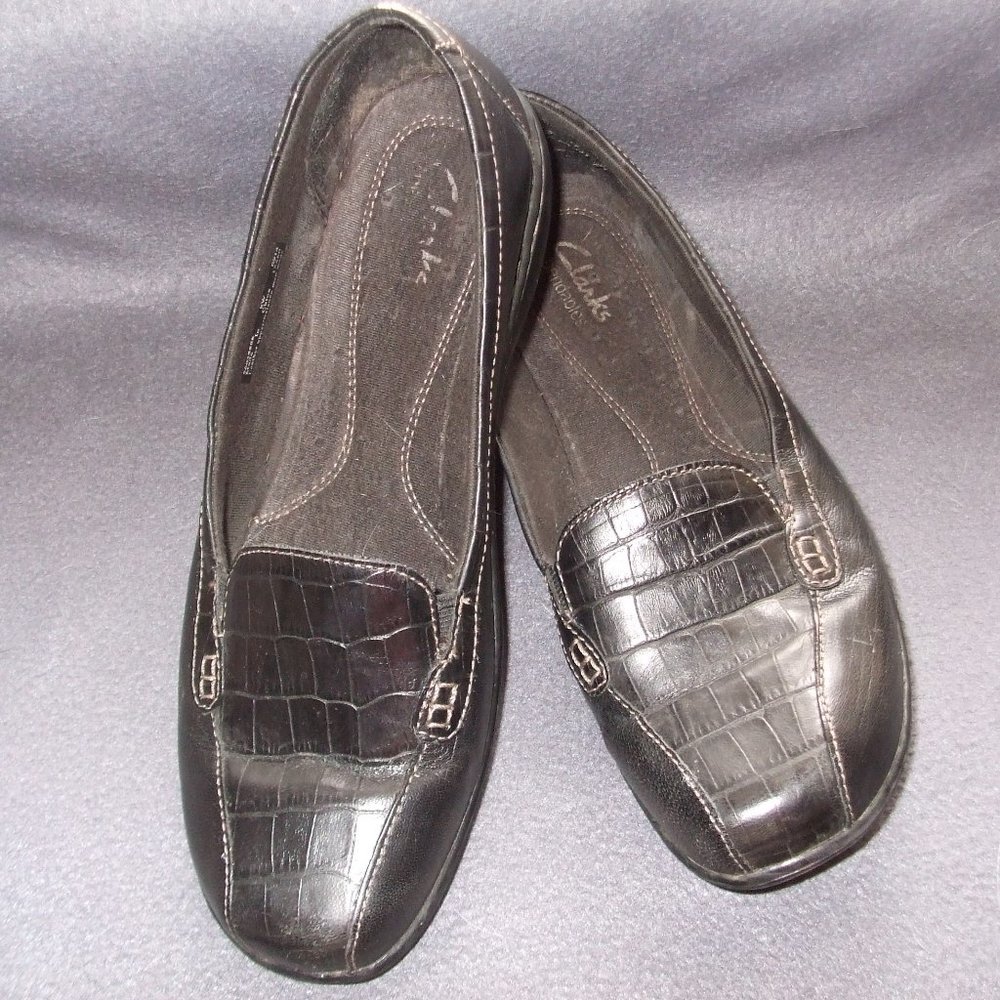 CLARKS BENDABLES REPTILE-STAMPED LOAFERS